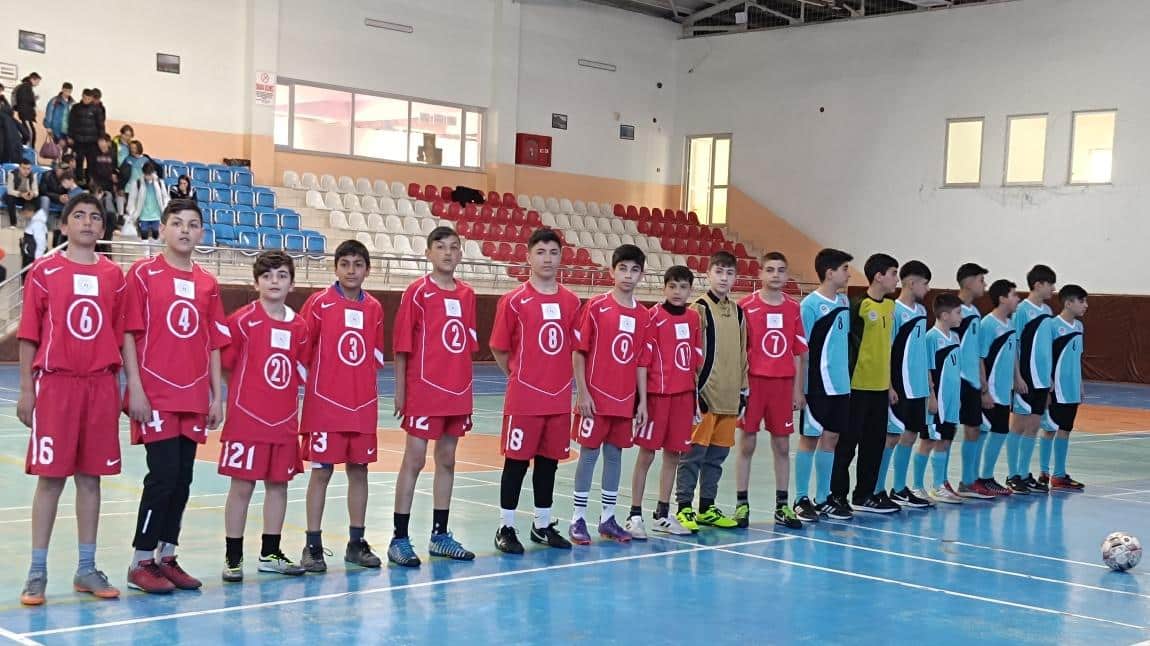 Okullar arası Futsal Turnuvasında yerimizi aldık.